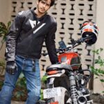 Ishaan Khattar Instagram - Sunday ride ✅