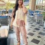 Ishita Dutta Instagram - Vibing with the city #udaipurlove Wearing @shraddharambhia_official @viralmantra