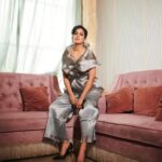 Ishita Dutta Instagram - Styled by: @styleitupbyaashna Shot by: @mirajverma_photography Outfit: @uptownie101 Jewellery: @fashionjewellery_21 Hair & Makeup by: @makeoverbysejalthakkar @celebsmakeupbysejal Location: @blabberallday #newyear #glitter #ishitadutta #styleitupbyaashna #2024