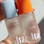 Iskra Lawrence Instagram - Your “always sold out” allure best of beauty, fan-favorite serum deodorant @saltair is now available in our Seascape and Exotic Pulp fragrances✨ Our award winning AHA serum deodorant (free from baking soda and aluminium) is formulated with a multi-acid blend of mandelic, lactic and polyhydroxy that gently but effectively acidifies the skin ✔️ Combats odor ✔️ Brightens the look of discoloration ✔️ Smooths and reduces the look of ingrowns ☁️Seascape is like a dreamy island getaway. It’s clean and ozonic. ☁️Key Notes: Exotic Grapefruit. Ylang Ylang. White Sand. ☁️Perfect for that clean girl aesthetic 🍊Exotic Pulp is like a sweet, tropical escape. It’s bright and tangy, fresh and juicy.  🍊Key Notes: Juicy Orange. Guava. Driftwood. 🍊If you’re a fruity fresh scent lover this scent is for you (I personally use the full exotic pulp collection in the AM to give me energy and joy for the rest of my day)   And our best-selling scents Santal Bloom and Pink Beach are finally back in stock! So stock up while you can✨ Comment “LINK” and I’ll DM you the link to shop our $12 Serum Deodorants🫶 . . . . . #saltair #saltairbodyoil #saltairdeodorant #naturaldeodorant #naturalbeautyproducts #smellgoodfeelgood #smellgood #hygiene #hygieneproducts #cleangirl #cleangirlaesthetic #skincaretips #productsthatwork #cleanbeauty #deodorant #beautyfavorites #skincare #womenowned #serum #santalbloom #springbeauty #giftsforher #teenbeauty Texas