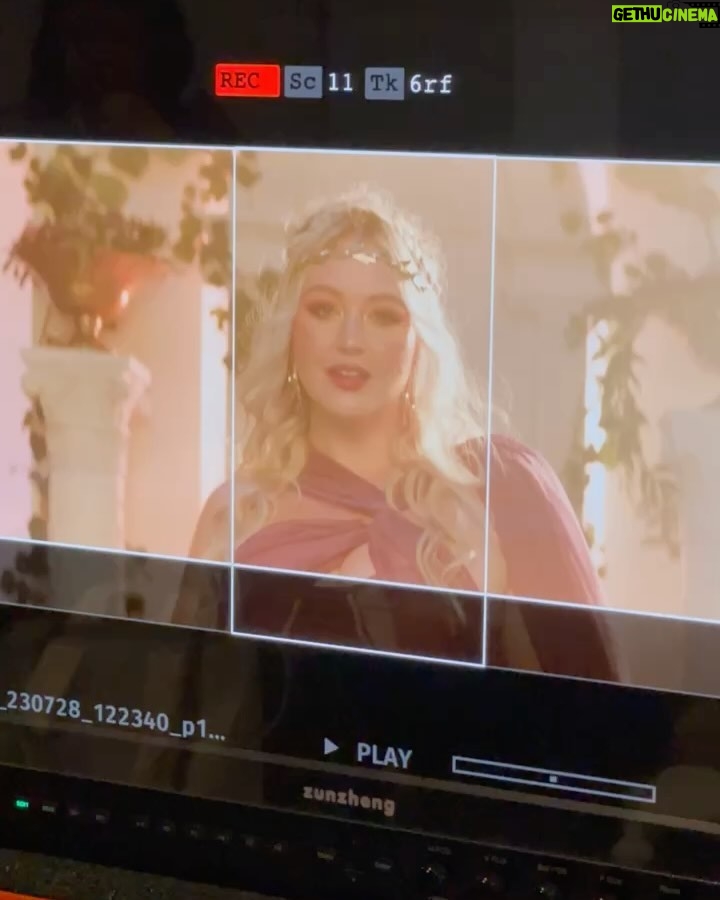 Iskra Lawrence Instagram - Such a pinch me moment when one of my fave brands (literally fell in love as a tween in the UK) @soapandgloryusa Asked me to be the goddess and help launch their new limited-edition Fresh as Fig fragrance😠Side note - yess mid-size and plus size girlies can be goddesses and star in big beauty campaigns (another huge bucket list moment for me and never imagined it would happen as a mom at 33 years old) never stop dreaming big! As a Brit living in the States, Soap & Glory is so nostalgic to me their branding, products and scents have always brought me so much joy. This total body care collection smells so fresh with notes of plump fig and sparkling lemon blossom … it’s absolutely DIVINE. Now available to shop while it lasts! I can’t wait for you to try this deliciousness 💕 #FreshAsFig #soapandglory #soapandgloryusa #soapandglorypartner United States