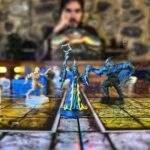 Ismael Prego Instagram - Mañana me toca estrenarme como máster de #HeroQuest en una partida con unos mens que dicen ser streamers. Espero no ponérselo muy hardcore y convertir esto en el Dark Souls de los juegos de tabla. Por cierto, miniatura del Hechicero del Terror que veis en las fotos la he pintado yo para la ocasión y es la primera vez que pinto una miniatura. ¿Qué os parece? ¿Os pinto unas cuantas más? @hasbrofans_es #ad