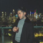 Ismael Prego Instagram – Todavía tengo un montón de fotos del viaje a NY, no pensaba que fuese a disfrutarlo tanto y la verdad es que se ha convertido en una de mis ciudades favoritas. Ojalá poder volver cada X tiempo para revisitar todos los sitios que me han enamorado junto los que me quedaron por ver. 

Mil gracias a @kayak_europe por ayudarme a organizarlo. Si estáis pensando en viajar próximamente, son la mejor opción, desde vuelos a hoteles tirados de precio. #ad