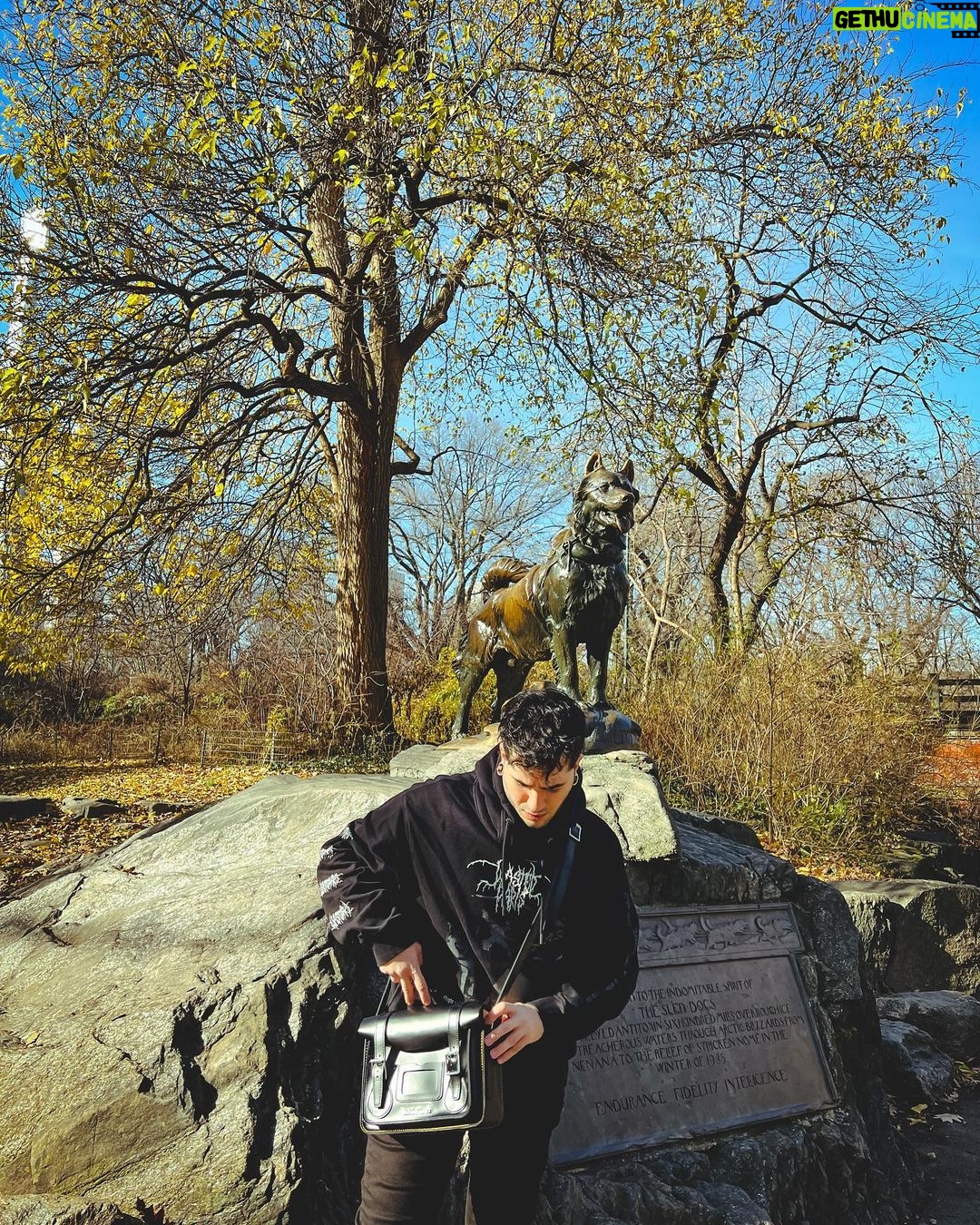 Ismael Prego Instagram - Galeguiño in Central Park