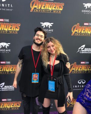 Ismael Prego Instagram - Muchachito de Montealto termina en la premiere mundial de #SpidermanNoWayhome en Los Angeles debido a casualidades del destino.
Amo mi vida, gracias por la experiencia @sonypicturesspain. 

Menuda barbaridad, de verdad. Hacia tiempo que no sentía tantas cosas en una sala de cine. Concretamente desde Infinity War. 

Y hablando de Infinity War, hemos intentado recrear la foto que nos hicimos en su premiere.