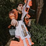 Ismael Prego Instagram - LUZ, FUEGO, DESTRUCCIÓN! El mundo puede ser una ruiiiiPerdón, quiero decir… ALCANCE, VELOCIDAD, PRECISIÓN! son las prestaciones de la nueva gama #NerfUltra, la más premium e innovadora de @nerfspain. Tu blaster de confianza para cualquier situación. #ad