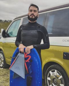 Ismael Prego Instagram - El otro día me escapé a pillar unas olitas 😈 Pd: Tenéis nuevo vídeo en el canal principal