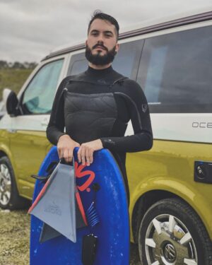 Ismael Prego Instagram - El otro día me escapé a pillar unas olitas 😈

Pd: Tenéis nuevo vídeo en el canal principal