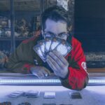 Ismael Prego Instagram - ¿Os gusta mi nueva mesa gaming? Pues os va a gustar aún más porque trae un SORTEO. Os diría que es como una mesa normal con leds y que por eso es gaming, pero no. Es mucho más. Esta mesa que me ha diseñado @ermamuebles, además de leds, tiene un tapete y doble fondo por si quiero dejar la partida pausada en cualquier momento y tomarme unos cerealicos con su lechita. Además, junto a la gente de @jupiterjuegos estamos sorteando tres juegos de mesa. Marvel Champions, Carcassonne Plus y Los Misterios del Dr. Dark. Para participar: -Sigue a @jupiterjuegos y @ermamuebles -Ve al último post de @ermamuebles y menciona a un par de amigos con los que te gustaría jugar a los juegos que sorteamos. ¡Mucha suerte!