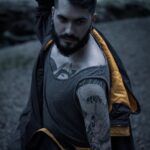 Ismael Prego Instagram – Vi un palo en el bosque y no quise perder la oportunidad de interpretar a Arterias, caminante del colesterol 🤡