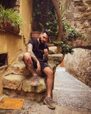 Ismael Prego Instagram - Me puse triste porque se me acaban las vacaciones pero luego recordé que soy youtuber.
