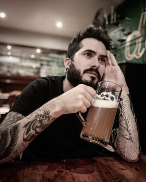 Ismael Prego Instagram - Preocupado, pensando en Juan Carlos.