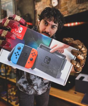 Ismael Prego Instagram - Gentuza, hoy os traigo un sorteo.
Para participar tan solo tenéis que ir al link que os he dejado en mi perfil.
Lo único que tenéis que hacer es seguirme en Instagram, YouTube, Twitter y Twitch.

Podréis ganar:
Patinete eléctrico Xiaomi
Playstation 4 con 2 mandos
Nintendo Switch
iPhone 11
Mesa de sonidos AKAI MPD 218
Lote de figuritas personalizado
Lote de comics personalizado ¡Mucha suerte!