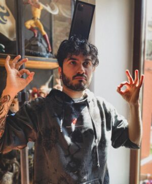 Ismael Prego Instagram - Gentuza, hoy os traigo un sorteo.
Para participar tan solo tenéis que ir al link que os he dejado en mi perfil.
Lo único que tenéis que hacer es seguirme en Instagram, YouTube, Twitter y Twitch.

Podréis ganar:
Patinete eléctrico Xiaomi
Playstation 4 con 2 mandos
Nintendo Switch
iPhone 11
Mesa de sonidos AKAI MPD 218
Lote de figuritas personalizado
Lote de comics personalizado ¡Mucha suerte!
