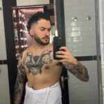 Ismael Prego Instagram – Cortarme las melenas, una colonoscopia y una cirugía ocular, conciertos, la velada, ponerle gafas a blacky cuando yo me las quito, unas elecciones, descubrir que soy un Ken y tengo una Mojo Dojo Casa House, Commander Masters, inventar al mago calipofresa con mi persona favorita, la MagicCon y valorar cada día más a toda la gente que me rodea.

Julio ha sido intenso, eh.