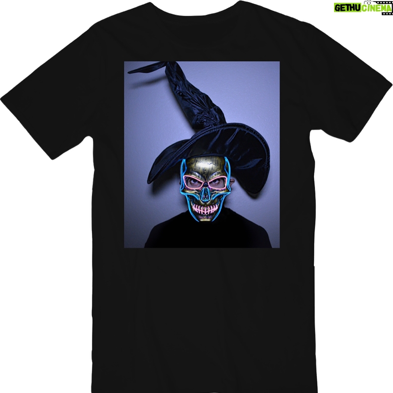 Issa Christopher Tweimeh Instagram - HALLOWISSA MERCH ON SALE NOW FOR ONE WEEK ONLY issatwaimz.com ❤️