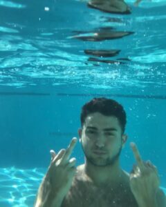 Issa Christopher Tweimeh Instagram - juuusst keep swimmin and swimmin and swimmin and swimminnnnn🐠
