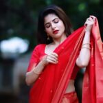 Iswarya Menon Instagram - 🥰❤️‍🔥💋 . 📸 @camerasenthil @jeevithamakeupartistry @thepallushop @rrajeshananda