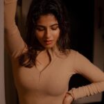 Iswarya Menon Instagram – Only in the darkness you can see the stars ⭐️💫
.
📸  @irst_photography 
.
@noormakeup_mehndi @vgpgoldenbeachresort