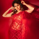 Iswarya Menon Instagram – Hey you, I love you 💋
Happy Valentine’s Day 😍
.
📸 @storiesbypreetham 
Mua @sharanyas_makeupartistry 
Hair @akila_hairstylist 
.
#valentines 🫶🏼