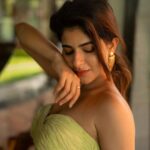 Iswarya Menon Instagram - 💋💚 . 📸 @irst_photography Mua @noormakeup_mehndi @vgpgoldenbeachresort