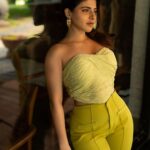 Iswarya Menon Instagram - 💋💚 . 📸 @irst_photography Mua @noormakeup_mehndi @vgpgoldenbeachresort