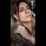 Itziar Ituño Instagram - @camilabayona.jewelry Eskerrik asko eskumuturra, arrakadak eta eraztunagatik. Artista hutsa zara!🥰😘 Gora artisau ausartak! Gracias Camila por tus creaciones (pulsera, anillo, areted). Larga vida a lxs orfebres artesanxs valientes!
