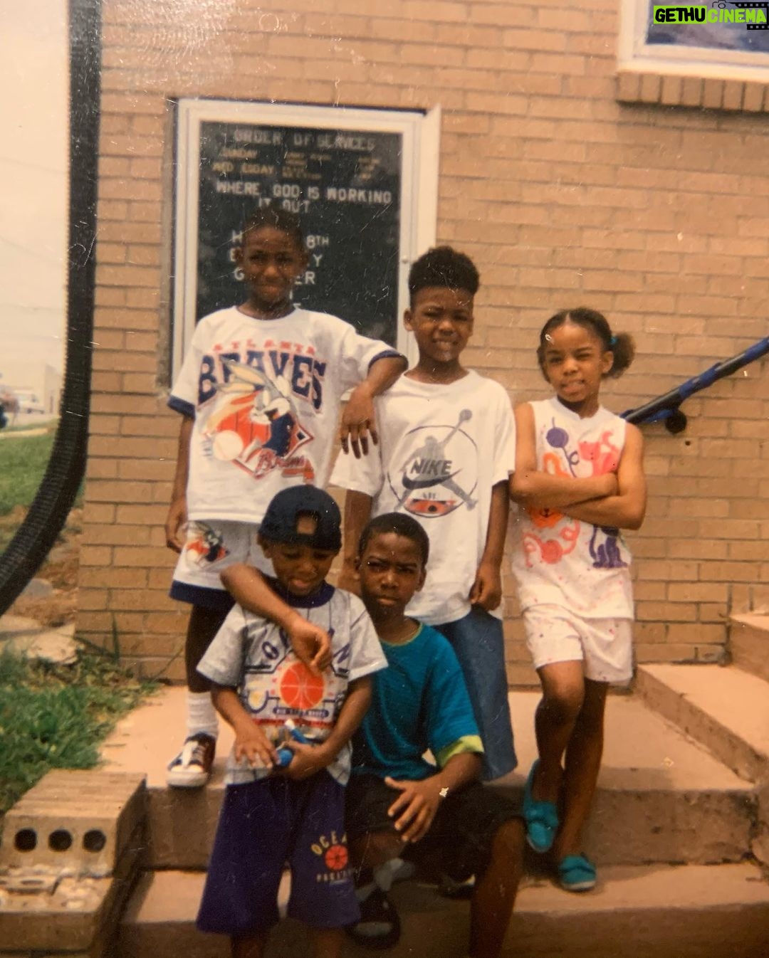 J.I.D Instagram - Ainโt to many feelings better than this.. I just wana make my big twins proud ๐๐ค