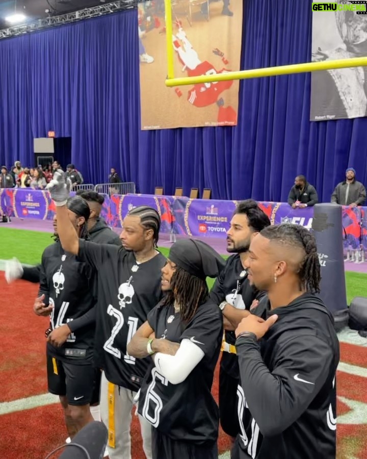J.I.D Instagram - Team Savage got W in the @nfl celebrity flag football game last night. Thank you to everyone who helped put it together, i slick stilll got it lol State line: 3 catches 2TDs (FROM MICHAEL VICK!! 3 PBUs(2 led to Interceptions) got scored on once but fuck dat lol