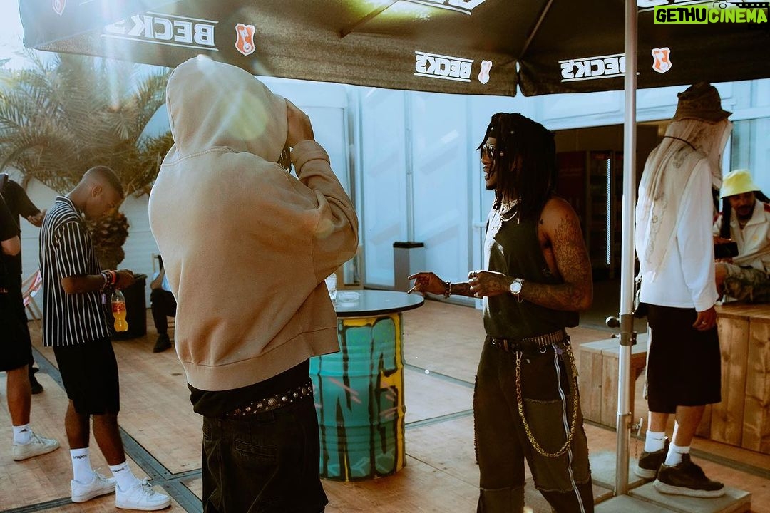 J.I.D Instagram - Bruh went Black forces….shit lookin real UGLY for yall 🤦🏾♂️ MUC