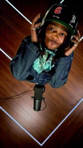 J.I.D Instagram - @jidsv put his own twist on the “surround sound” challenge on our #openmic stage 🎤 watch him perform his viral #tiktok song on our youtube channel 🔥