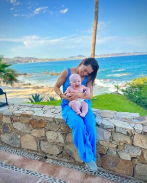 J.J. Watt Instagram - Koa’s first vacation. 

(QUICKLY learned that vacations are no longer vacations for the parents 😂🤦🏼‍♂️)

🏝️
