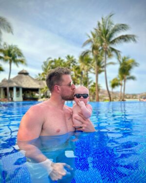 J.J. Watt Instagram - Koa’s first vacation. 

(QUICKLY learned that vacations are no longer vacations for the parents 😂🤦🏼‍♂️)

🏝️