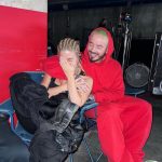 J Balvin Instagram – La primera S para la mujer más sabia, Mamá

La segunda S para la mujer más sexy, Valentina

La tercera S para la mujer más soñadora , mi hermana

Feliz día ❤️