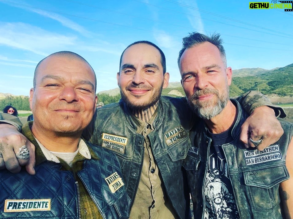 JR Bourne Instagram - #bts look at how @lbmannymontana and @hectorverdugo213 and I got through this scene. #thebest