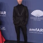JR Bourne Instagram - #fbf to @amfar Gala in NY where we got to hear the amazing @charlieputh and I got to, for a moment, think we had much in common thanks to @micahmarcus and his tasteful styling. Alas... after asking around, Charlie was indeed NOT singing “been runnin round runnin round runnin round with a turtle on my neck” Just ask #amfar 📷 Getty Images #happyvalentinesday