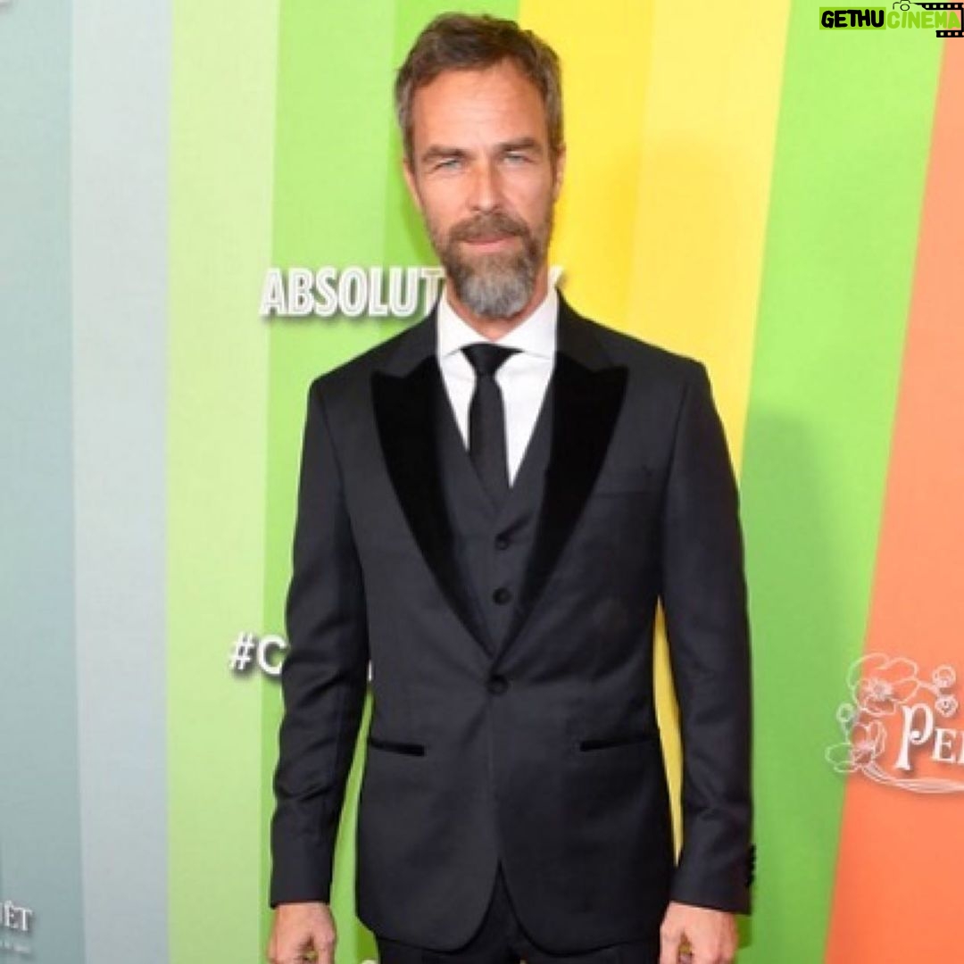 JR Bourne Instagram - #fbf Here at the @amfar Los Angeles Gala where 1.6 million was raised to help find a cure!! Brilliant night and thanks again to @micahmarcus for suiting me up right!!