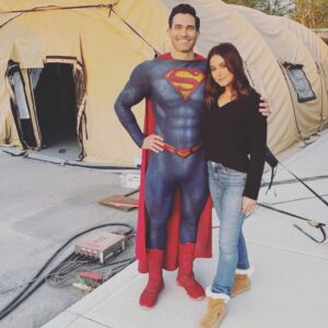 JR Bourne Instagram - Sooo great watching 2 of my dearest friends @echriqui and @tylerhoechlin play two iconic superhero’s lives so beautifully in @cwsupermanandlois 

Getting to see a friend run down an alley, start opening his shirt, leap up to the sky, save the day, and return to a payphone, stepping out as his secret identity…. WAS AWEEESOOOOME!!! 
My inner fan, starting out in childhood, was all over the place watching Ep 11. 

Don’t miss tmrws season finale 
Aug 17, 9/8c on the @thecw