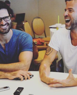 JR Bourne Instagram - This Friday is the anniversary of our finale episode, and this kid joined us in season 4. He insisted one eye each only photos with me. Odd but @dylansprayberry was a great addition to the #teenwolf family

As for Hoech and I, Comic Con was no fun for us.