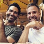 JR Bourne Instagram - Sooo great watching 2 of my dearest friends @echriqui and @tylerhoechlin play two iconic superhero’s lives so beautifully in @cwsupermanandlois Getting to see a friend run down an alley, start opening his shirt, leap up to the sky, save the day, and return to a payphone, stepping out as his secret identity…. WAS AWEEESOOOOME!!! My inner fan, starting out in childhood, was all over the place watching Ep 11. Don’t miss tmrws season finale Aug 17, 9/8c on the @thecw