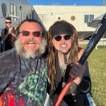Jack Black Instagram - Best tour ever 🔥😎 great seeing all the fans!!! @tenaciousd EARTH