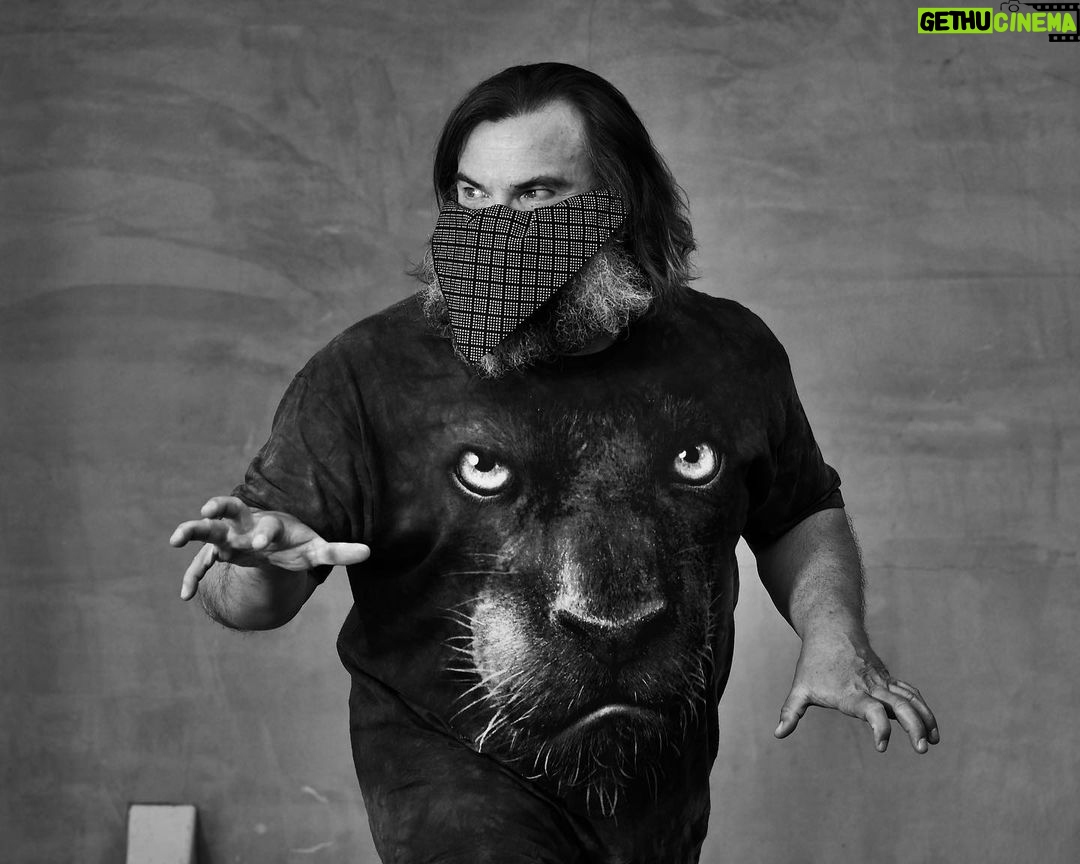 Jack Black - 373.3K Likes - #wearthegoddamnmask
📷 @thomaskretschmann