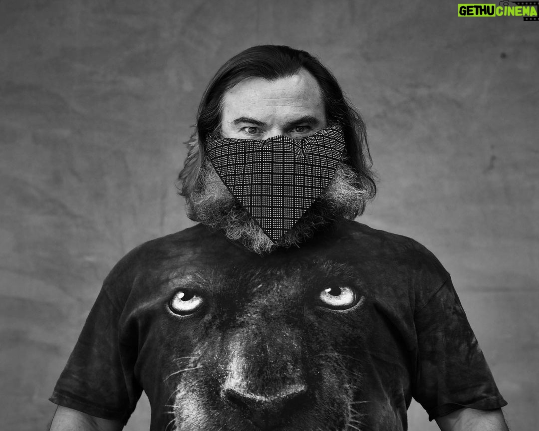 Jack Black - 373.3K Likes - #wearthegoddamnmask
📷 @thomaskretschmann