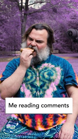 Jack Black Instagram - #CaptainBombardier
📹 @taylorstephens