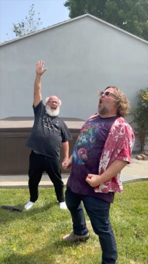 Jack Black Instagram - Check out the new @tenaciousd audible book “The Road To Redunktion” at TenaciousD.com
Crush the link in bio