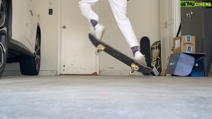 Jack Dylan Grazer Instagram - A Receding Peanut. @boneslovemilk #skate2donate