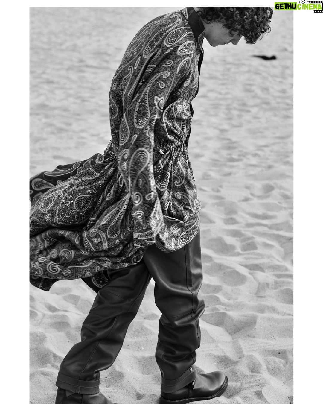 Jack Dylan Grazer Instagram - Straight up on the @gqitalia cover, you can find me sideways with an interview inside. Thank you George Clooney, for wrapping me up in your glory. Editor in Chief @audiffredi Photographer NIHAT ODABASI @nihatodabasiofficial Stylist ORETTA CORBELLI @orettac Groomer SONIA LEE for Exclusive Artists using Oribe Haircare @sonialeeartistry Photo Assistant KINSEY BAL @kinseyball Photo Assistant CAN SUSLUOGLU @dogcan.art Journalist FEDERICA VOLPE @fedi_volpe Production @mpunto_comunicazione Press Office @platformprteam #GQwinterissue