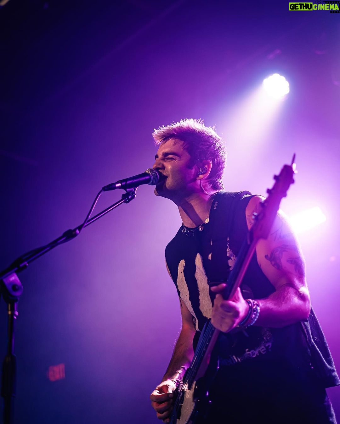 Jack Griffo Instagram - Unforgettable show last night. It feels like we’re starting a new chapter, or a whole new story. I’ve had so many ups and downs the past few years, and I can honestly say I don’t know where I’d be right now without music. It has saved me and brought me new life and getting to share that with so many on the road truely means the absolute world. Kid Baron is a symbol that no matter what happens in your life, you have value and you’re worth it; you’re loved and accepted and you can take any trial of life and create something positive and meaningful out of it for you and others around you. Drown out the noise. Follow your heart, it’s seldomly wrong 🖤 Baltimore Soundstage