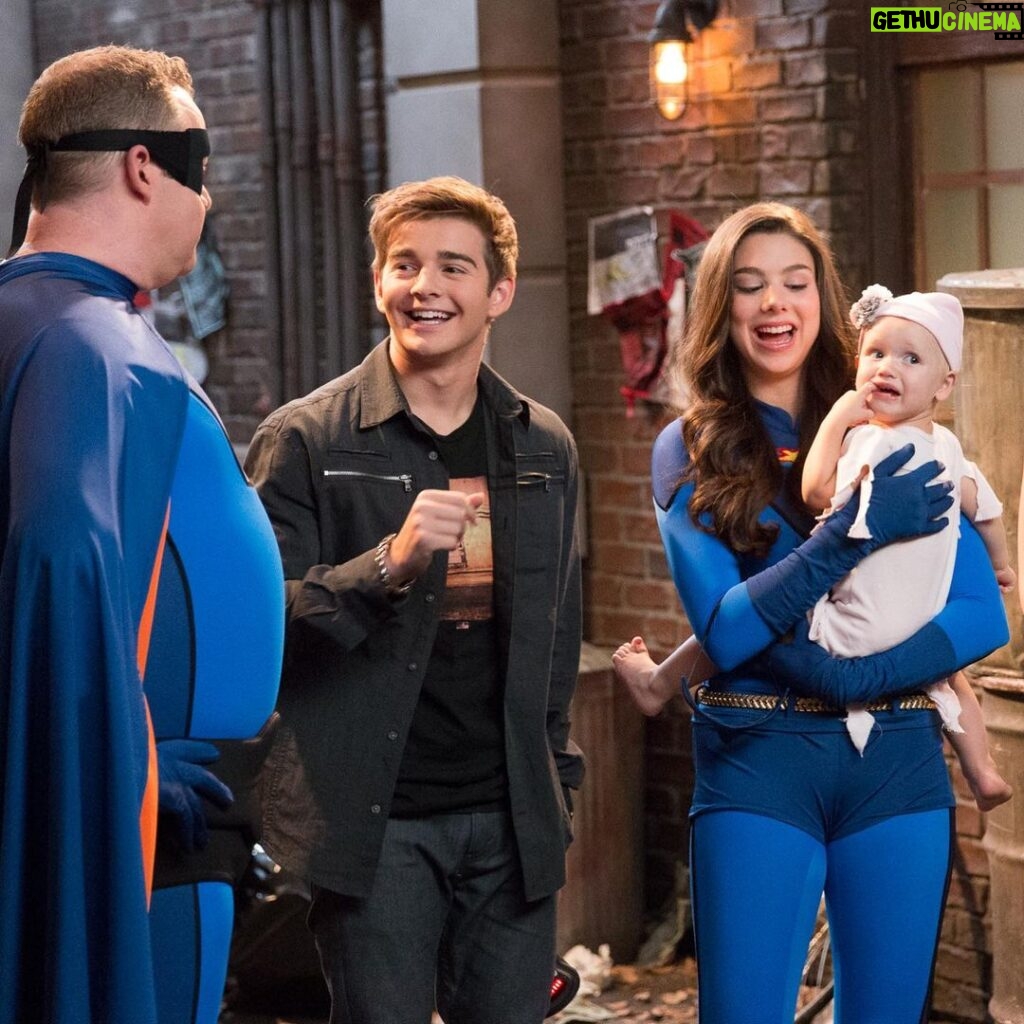 Jack Griffo Instagram - The one time they let us have a real-live BABY on stage 25🫃🏼 What were they thinking !!! 🌩️ Paramount Studios