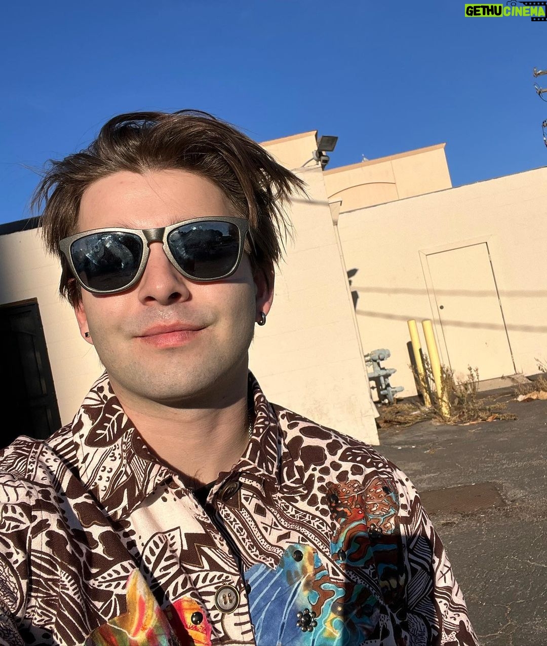 Jack Griffo Instagram - This is me in my favorite shirt catching some tremendous light beams before shooting with the tremendous Ryan all with sweat resting above my lip. Style is a such a major key for me. The opportunity to express yourself and turn conversation your way or break social norms for some people before saying anything at all. It is so powerful. Don’t ever drink and drive. Don’t ever text and drive. It’s most definitely the most uncool, and never worth your or someone else’s life. Freedoms come at their cost.